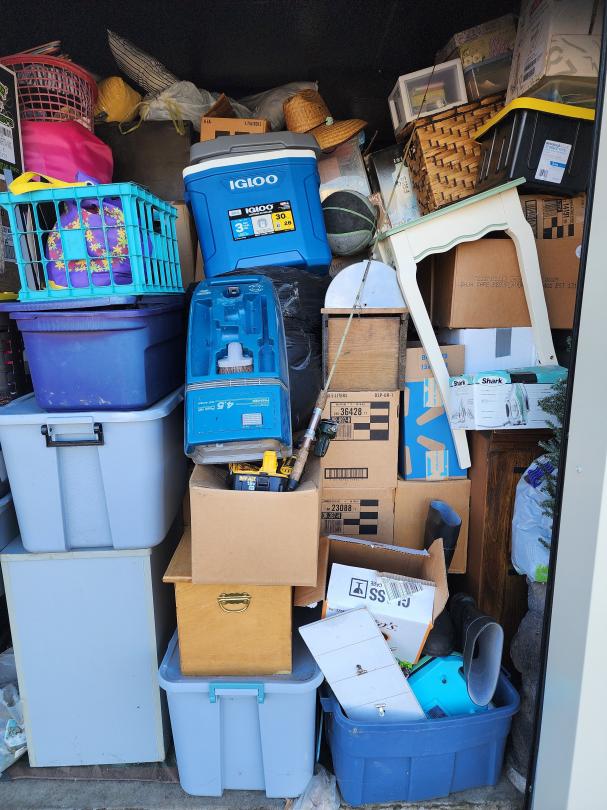 Storage Unit Auction in Roseburg, OR at Master Key Storage Annex ends